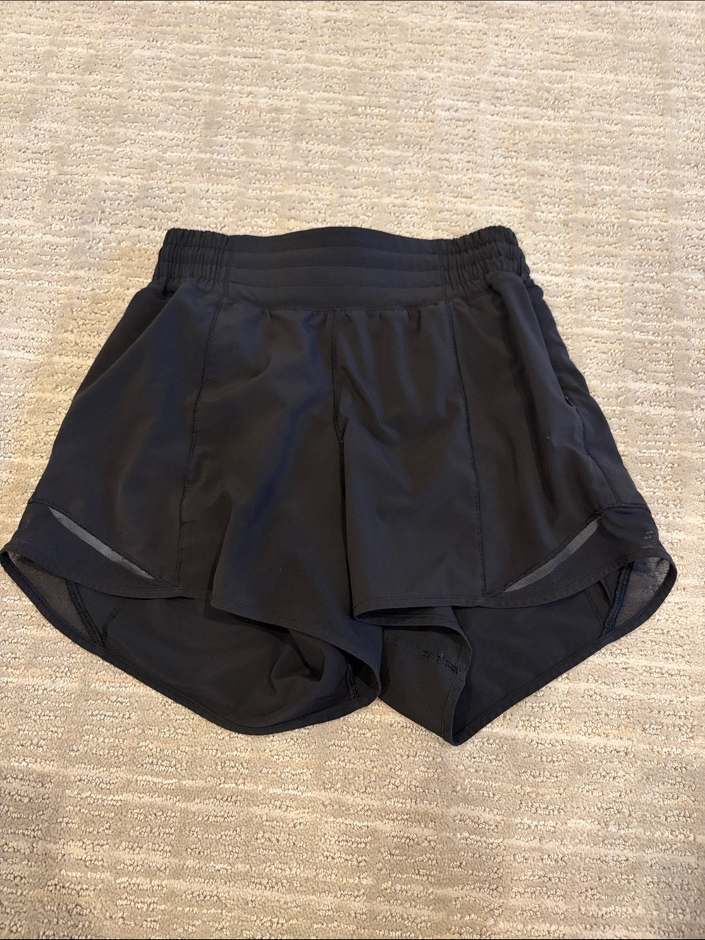 Hotty hot high rise lululemon 4inch
